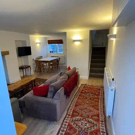 Semesterbostad Port Mulgrave Cosy