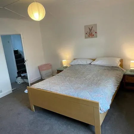 Semesterbostad Port Mulgrave Cosy *