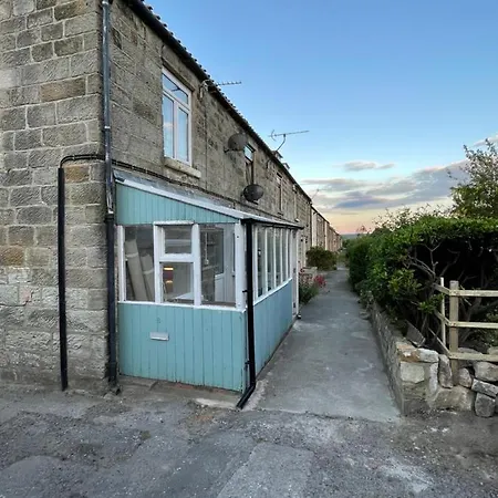 Port Mulgrave Cosy Дом отдыха